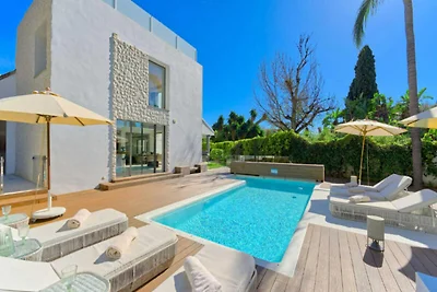 Villa in Puerto Banús mit beheiztem Pool
