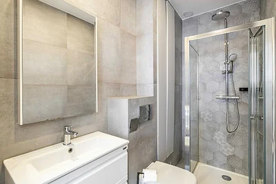 Prachtig gerenoveerd 2 kamer appartement -...