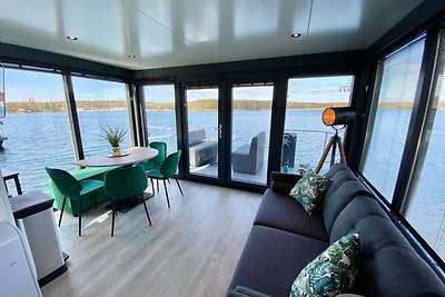 Luxe woonboot met prachtig uitzicht