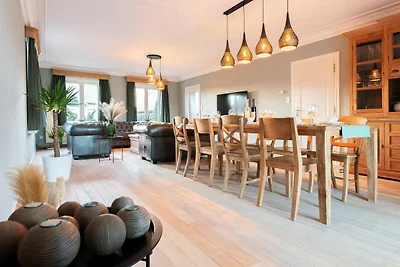 Ländliches Ferienhaus mit Whirlwanne in...