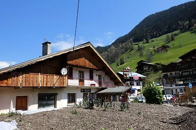 Ferienwohnung in den Alpen mit Skiraum