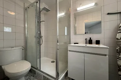 Verfijnd appartement met binnenplaats in La...