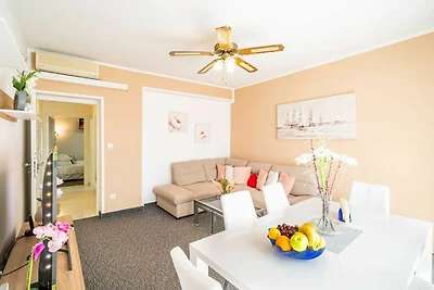 Apartments Blažević - Comfort Two Bedroom Apt...