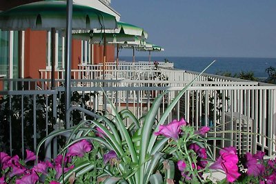 Direct aan het strand: Residence Stella Maris...