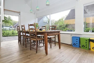 Ferienhaus in Strandnähe in den Dünen