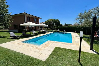 Villa in Toscaanse heuvels met barbecue