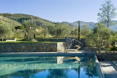 Villa in Pian di Sco mit Schwimmbecken