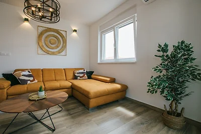 Spacious Luxury Trogir Apartments - Comfort T...