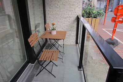 Apartment mit privater Terrasse in...