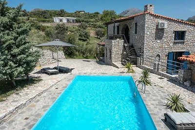 Villa - eingezäunt Rozare