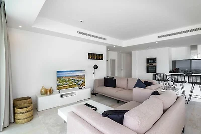 Stylish 3-Bed Apartment | Alcazaba Lagoon...