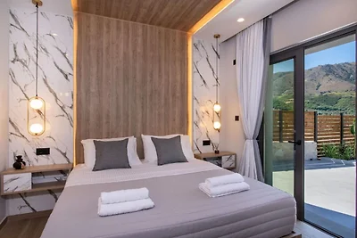 Villa Kournas für 12 Gäste mit Pool