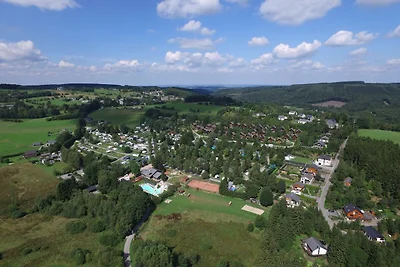 Gemütliches Mobilheim mit Terrasse im Herzen