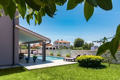 Wunderschöne Villa mit privatem Pool
