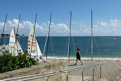 Ferienwohnung mit Balkonterrasse nahe Strand