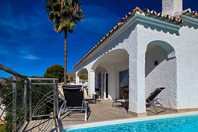 Ferienhaus in Nerja mit Schwimmbecken