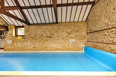 Luxuriöses Ferienhaus mit Pool und Tennis, Ke...
