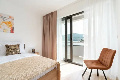 Apartments & Rooms Fisherman's Luck - One-Bed...