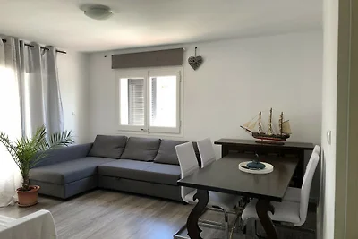 Wohnung in Estartit mit Garten