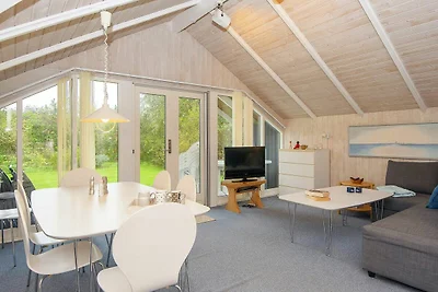 6 Personen Ferienhaus in Fårvang-By Traum