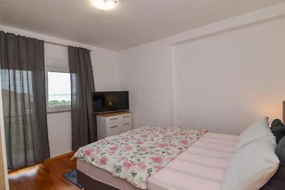 Sweet Apartment Rita - One Bedroom Apartment ...