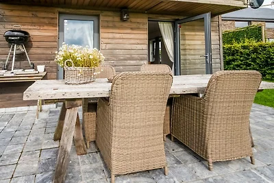 Schönes Ferienhaus in Houffalize mit Terrasse