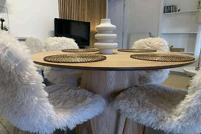 Sonniges Ferienhaus mit Pool