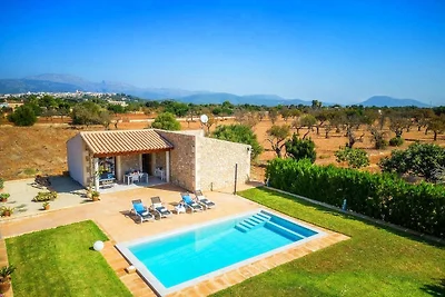 Ländliche Villa in Búger mit Pool