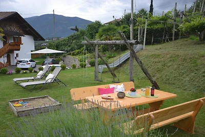 Ferienwohnung in Kuens mit Barbecue