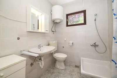 Cozy Beachfront Holiday Home Slatine - Five B...