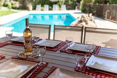 Villa bei Nizza mit Pool und Garten