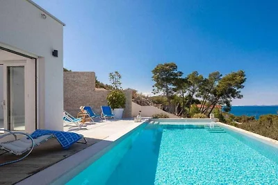 Villa in Grebaštica mit Schwimmbecken