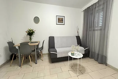 Apartmani Vela Makarska - Studio With Garden...