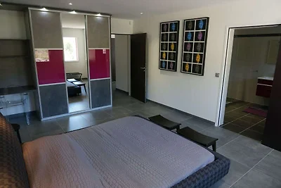 Comfortabel vakantiehuis met privé zwembad