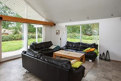 8 Personen Ferienhaus in Væggerløse-By Traum