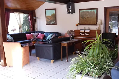 Casa vacanze suggestiva a Durbuy con sauna