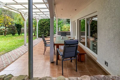 Ferienhaus mit Terrasse und Kaminofen in...