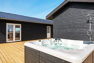 12 Personen Ferienhaus in Harboøre-By Traum