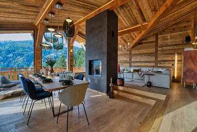 Chalet in Les Gets mit Außenwhirlpool