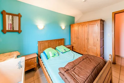 Schöner Bauernhof in Brisy mit Sauna