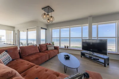 Wohnung mit Panoramablick auf das Meer in De...
