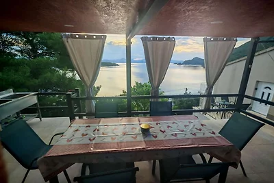 Green House - Two-Bedroom Apartment with Terr...