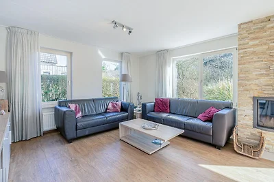 Charmante Villa in der Nähe von Meer und Wald