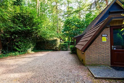 Gemütliches Chalet mit Sauna in Lanaken