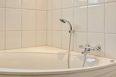 Holiday house in Ouddorp with 3 bedrooms