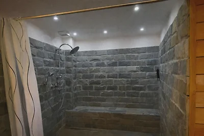 Bendorf Hotel by Belvilla Familiensuite