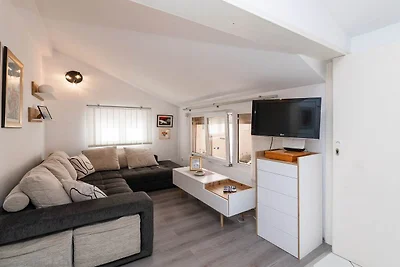 Apartments Roda - Comfort One Bedroom Apartme...