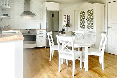 4 Personen Ferienhaus in BORGHOLM-By Traum