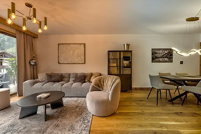 Apartment in Town Centre with Balcony