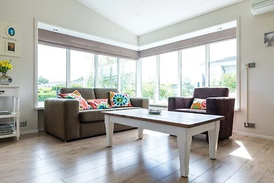 Prachtig chalet in Noordwijk met tuin